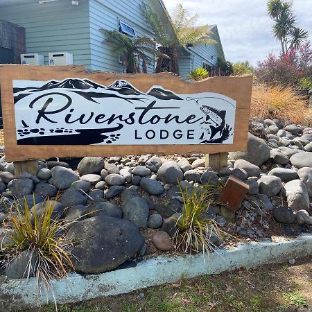 Riverstone Lodge Turangi Exterior photo